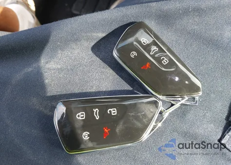 2025 Volkswagen Tiguan 2.0T Se R-Line Black from USA, damaged, VIN 3VVGR7RM2SM016138